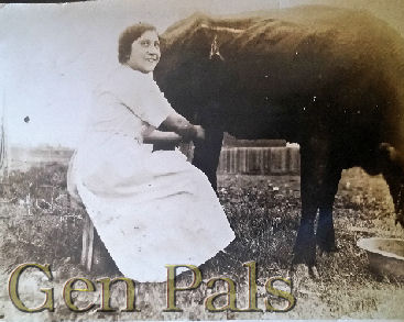 Krowitz (nee Dagul), Leah in Canada